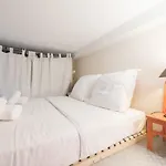 Veeve - Characterful Bastille Hideaway