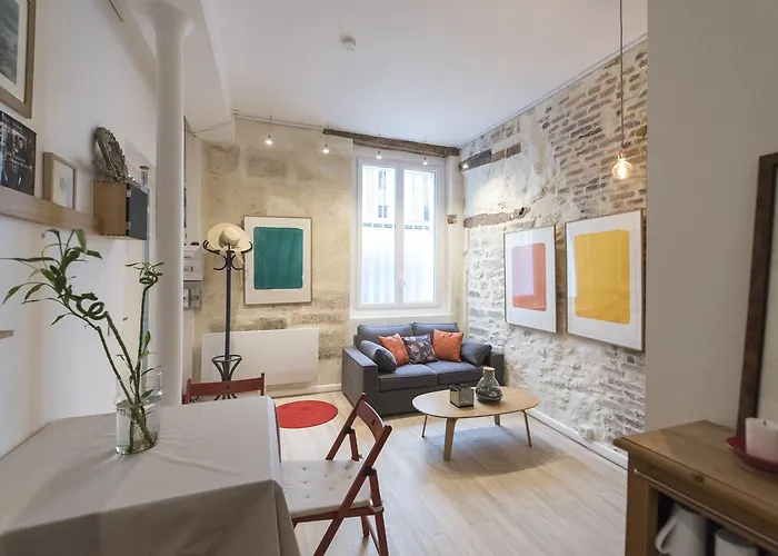 Veeve - Characterful Bastille Hideaway